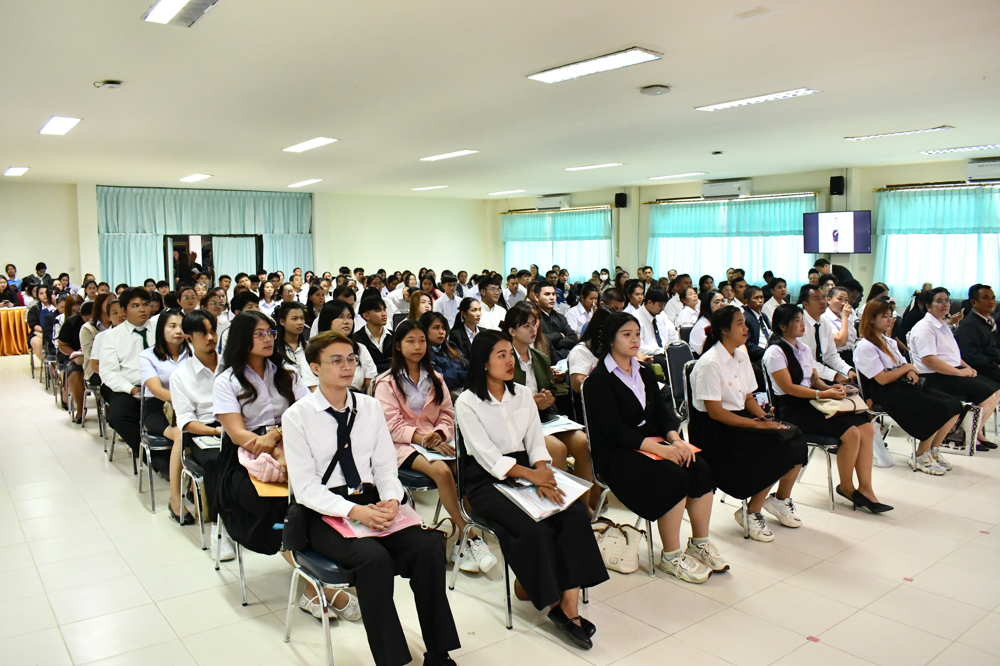 วันที่ 20 มิถุนายน พ.ศ. 2569 ที่ผ่านมา วิทยาลัยชุมชนยโสธรได้จัด “โครงการปฐมนิเทศนักศึกษาใหม่ ประจำปีการศึกษา 2569